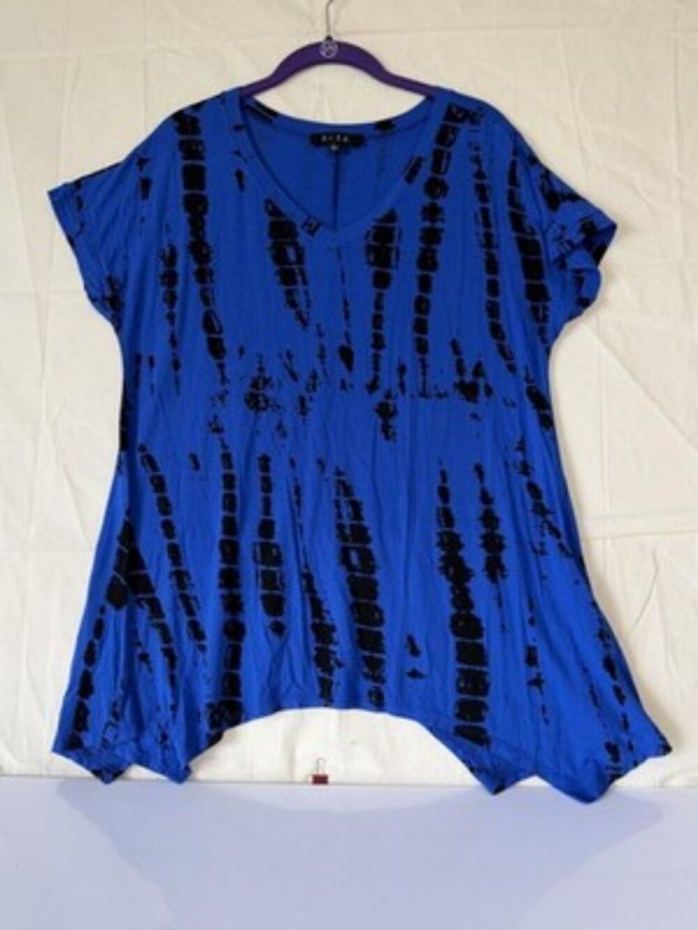 B.L.E.U. Top Womens L Blue Black Stripe V Neck Short Sleeve Tunic T Shirt